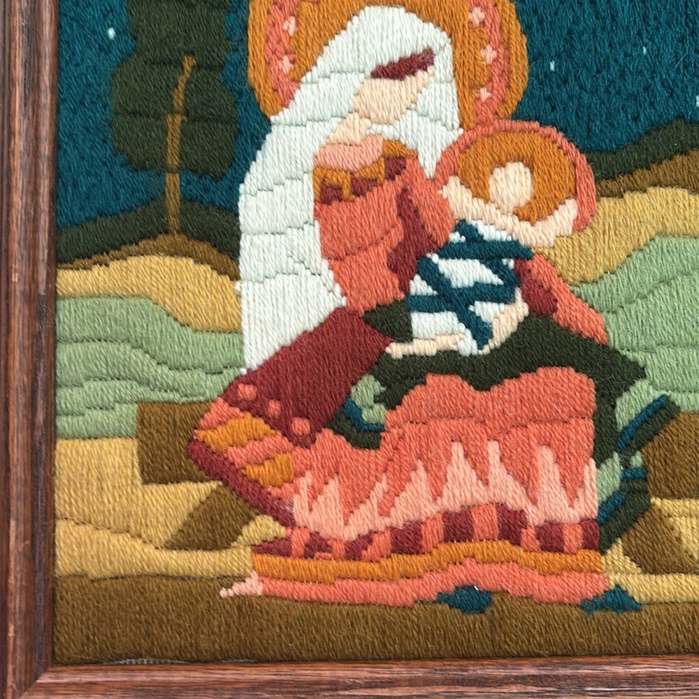 Vintage Bernat Holiday Theme Crewel "Blessed Child" design from 1979 Framed - Picture 5 of 11